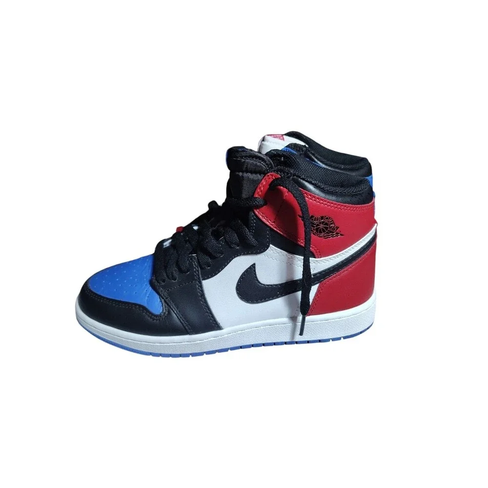 AIR JORDAN RETRO 1 HIGH TOP  3 GS SNEAKERS Size 6.5 Youth/8 Women's    56
